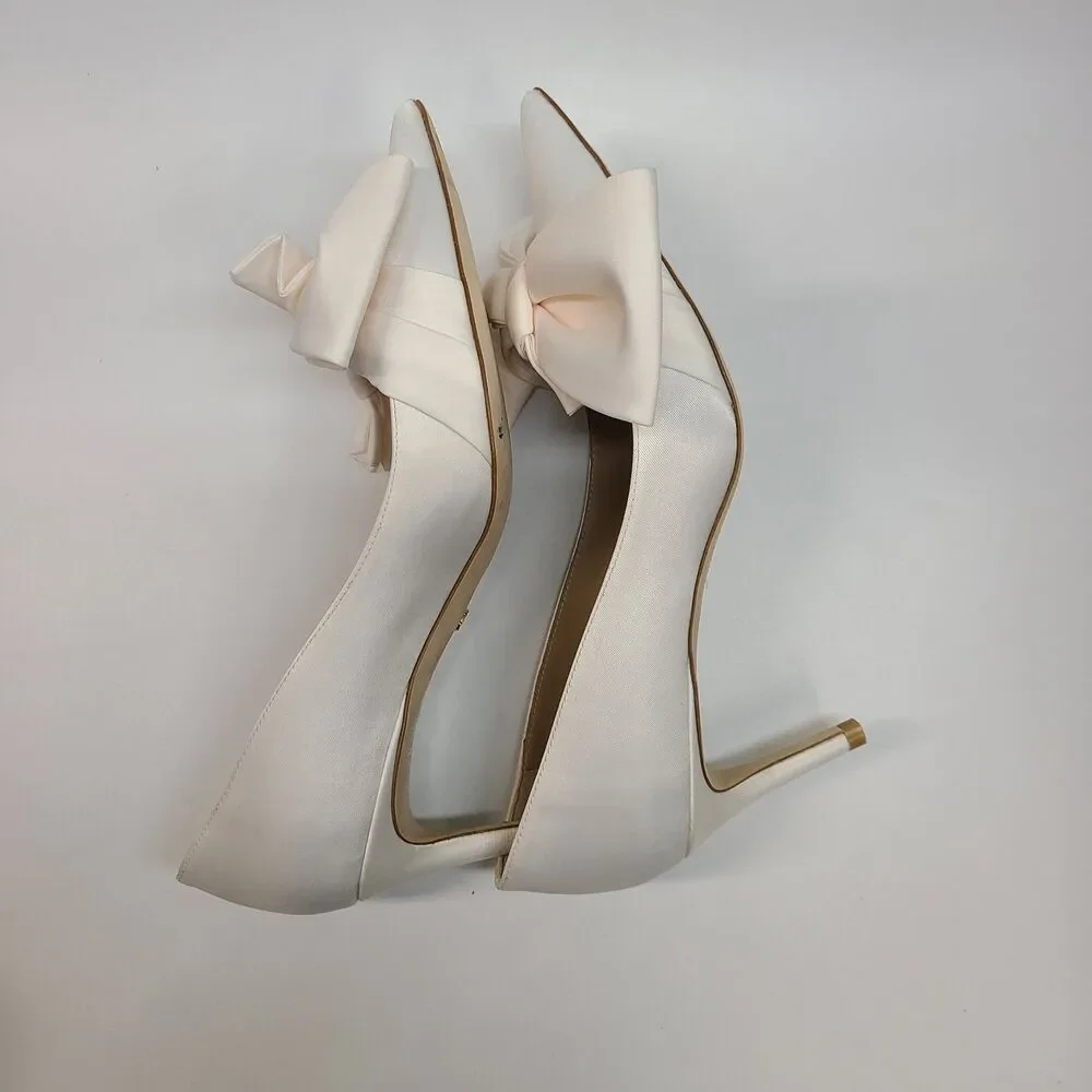 Stuart Weitzman White Satin Bow Pointed Toe Stiletto Pumps Heels Sz 6B Bridal